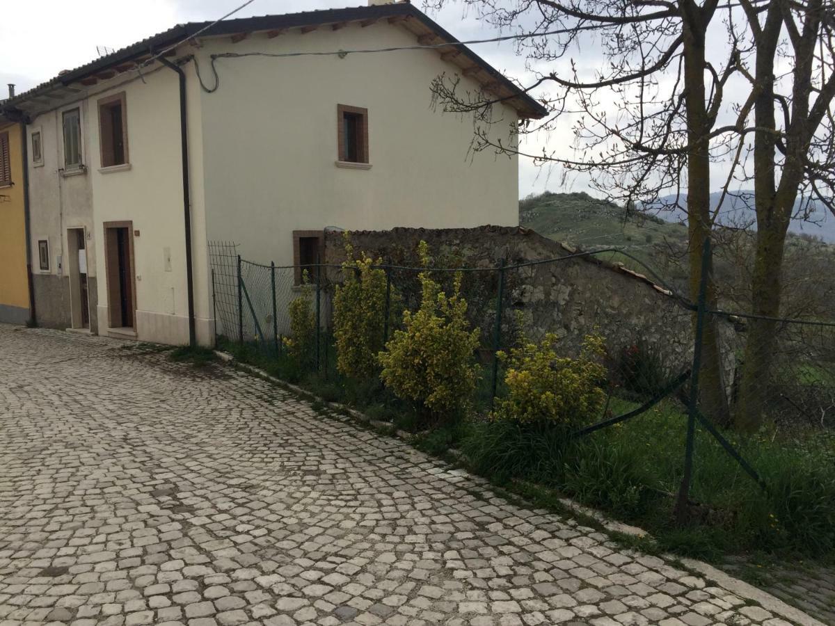 Montagna & Relax Villa Castel Di Sangro Eksteriør billede